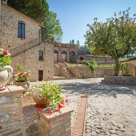 Borgo Pulciano